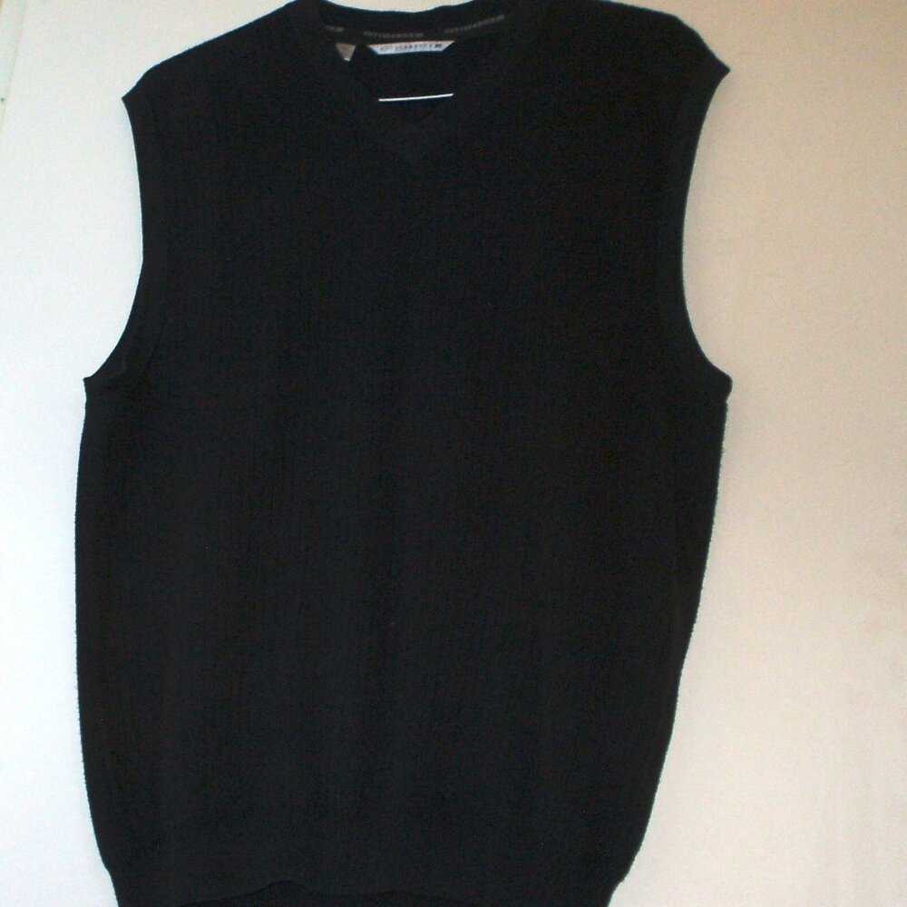 Cutter & Buck Men's Black Sweater Vest - Size M